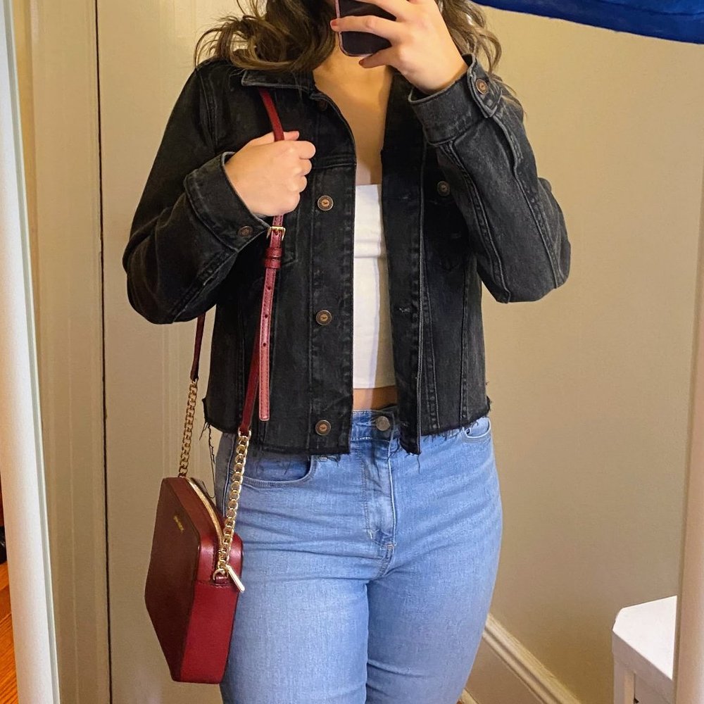Hollister Cropped Black Denim Jacket Womens Medium